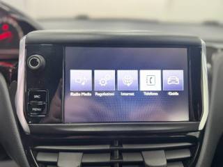 PEUGEOT 208 usata, con Touch screen
