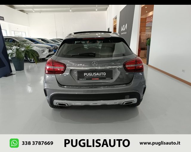 MERCEDES-BENZ GLA 220 usata, con Chiusura centralizzata