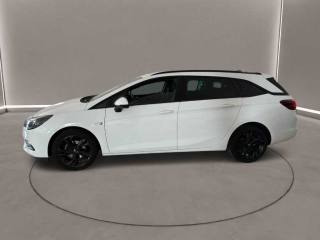 OPEL Astra usata, con Autoradio