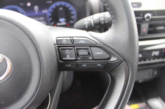 TOYOTA Yaris Cross usata, con Sensori di parcheggio posteriori