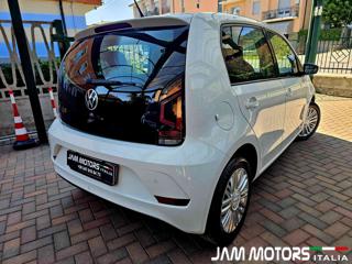 VOLKSWAGEN up! usata, con Autoradio