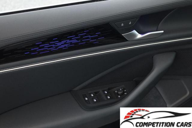 VOLKSWAGEN Passat usata, con Regolazione elettrica sedili