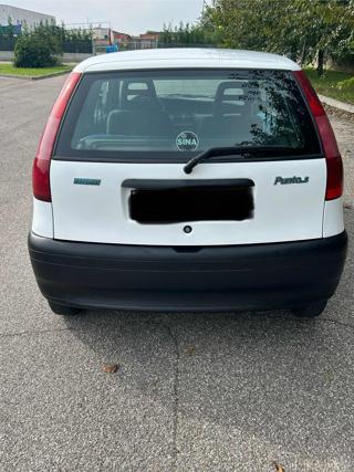 FIAT Punto usata, con Alzacristalli elettrici