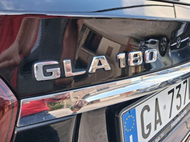MERCEDES-BENZ GLA 180 usata, con ESP
