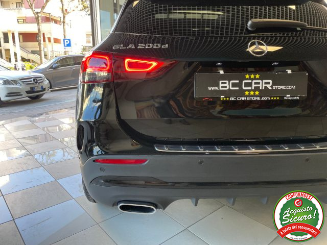 MERCEDES-BENZ GLA 200 usata, con Controllo elettronico della corsia
