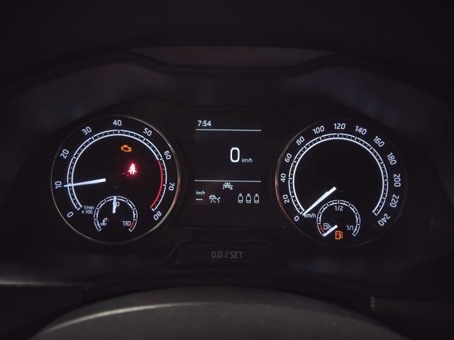 SKODA Kamiq usata, con Autoradio digitale