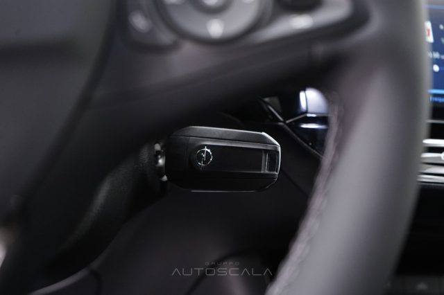 OPEL Corsa usata, con Specchietti laterali elettrici
