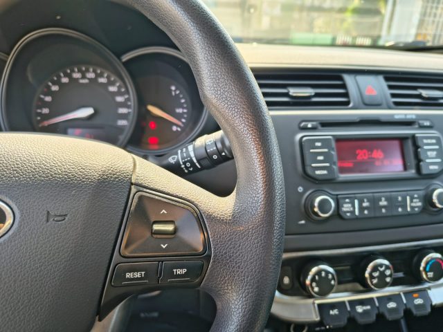 KIA Rio usata, con ESP