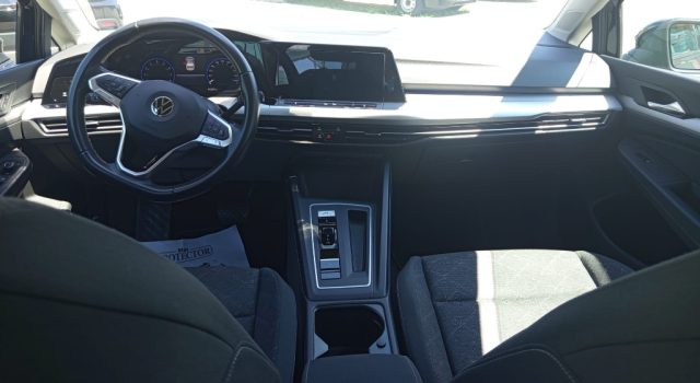 VOLKSWAGEN Golf usata, con Touch screen