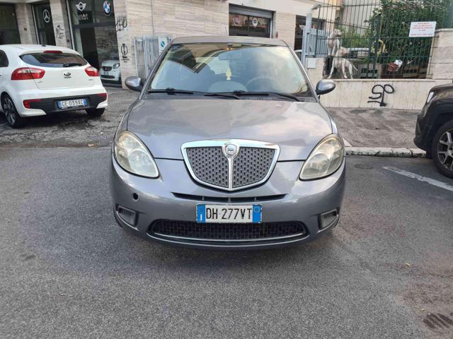 LANCIA Ypsilon usata, con Airbag
