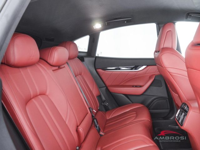 MASERATI Levante usata 10
