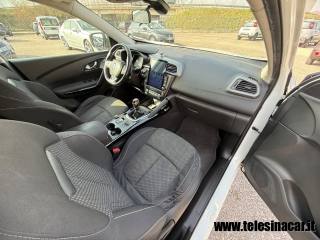 RENAULT Kadjar usata, con Sensori di parcheggio anteriori