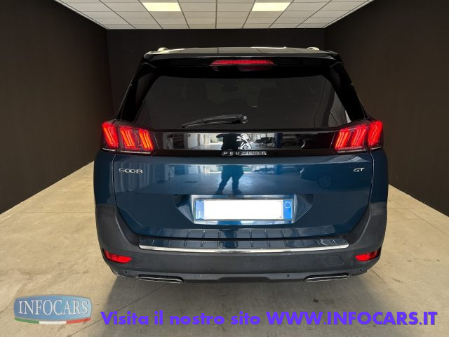 PEUGEOT 5008 usata, con Fari LED