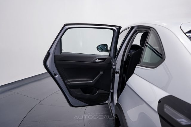 VOLKSWAGEN Taigo usata, con Bracciolo