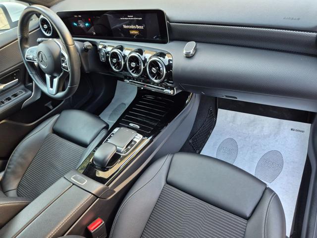 MERCEDES-BENZ A 180 usata, con Sedile posteriore sdoppiato