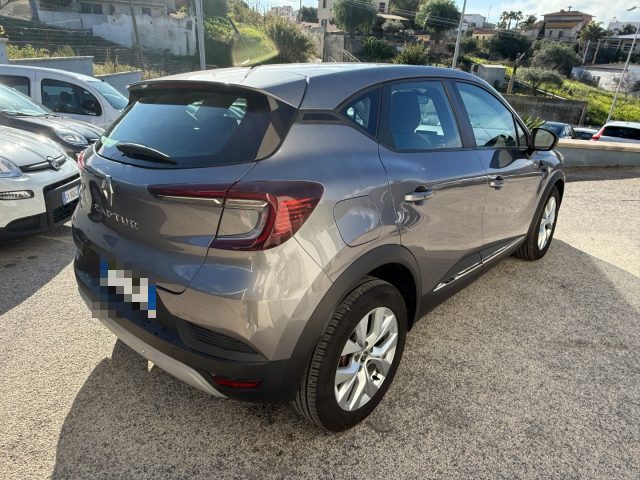 RENAULT Captur usata, con Autoradio