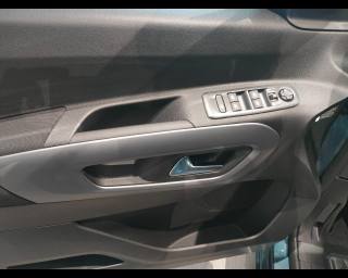 FIAT Doblo usata, con Climatizzatore automatico, 2 zone