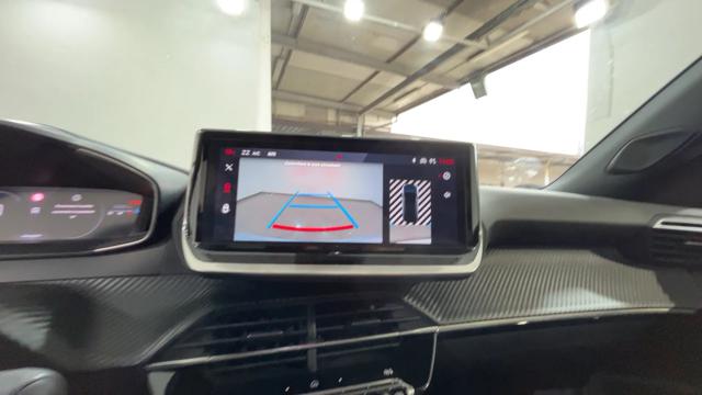 PEUGEOT 2008 usata, con Park Distance Control