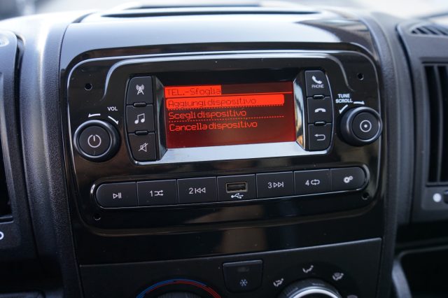 OPEL Movano usata, con Autoradio digitale