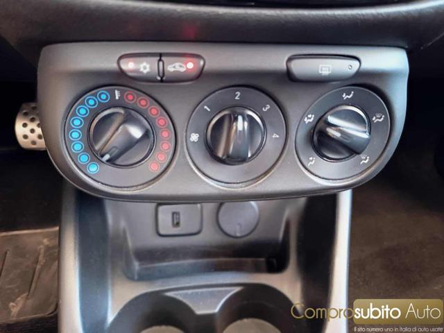 OPEL Corsa usata, con ESP