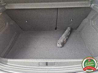 PEUGEOT 208 usata, con Interni in pelle