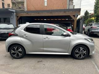 TOYOTA Yaris usata, con Alzacristalli elettrici