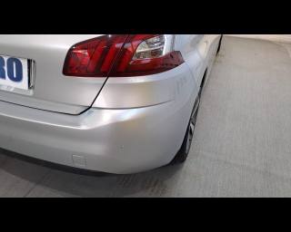 PEUGEOT 308 usata, con Sensori di parcheggio posteriori