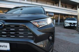 TOYOTA RAV 4 MY23 usata, con Specchietti laterali elettrici