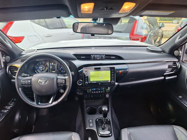 TOYOTA Hilux usata, con Fendinebbia