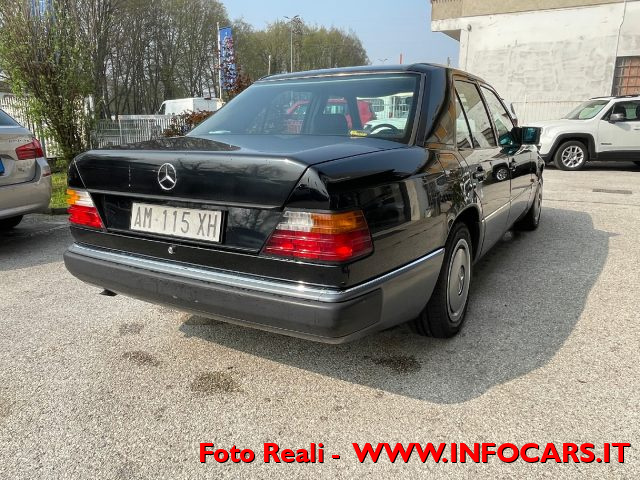 MERCEDES-BENZ 200 usata 2