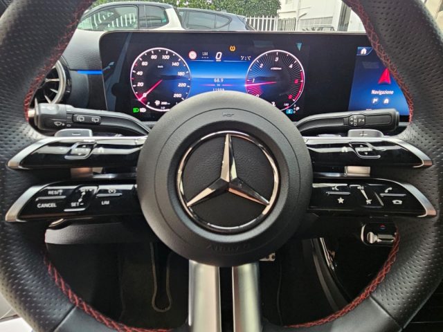 MERCEDES-BENZ A 200 usata, con Park Distance Control