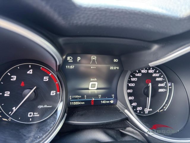 ALFA ROMEO Stelvio usata 12