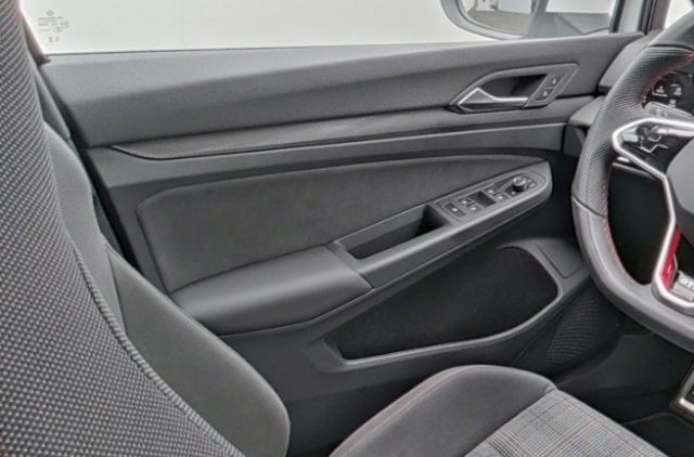 VOLKSWAGEN Golf usata, con Immobilizzatore elettronico
