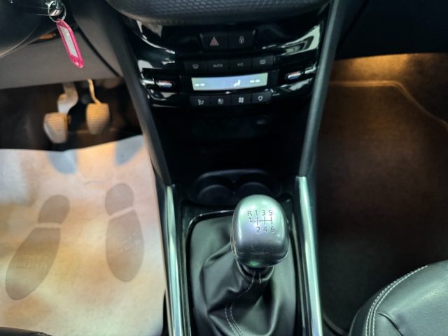 PEUGEOT 2008 usata, con Luci diurne LED