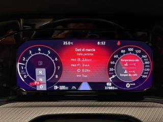 VOLKSWAGEN Golf usata, con Touch screen