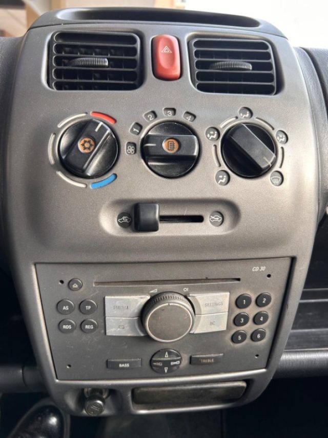 OPEL Agila usata 8