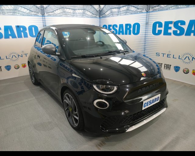 ABARTH 500e usata, con Airbag