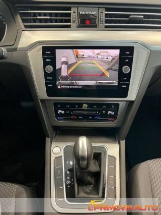 VOLKSWAGEN Passat Variant usata, con Airbag laterali