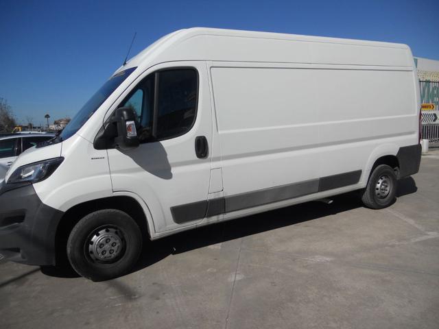 PEUGEOT Boxer usata, con Airbag