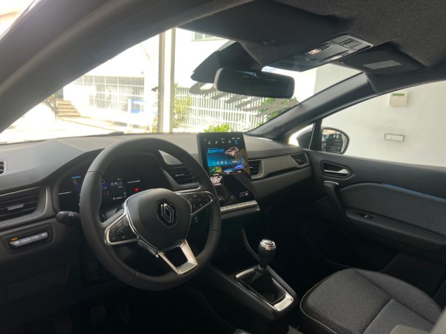 RENAULT Captur usata, con Sistema di navigazione