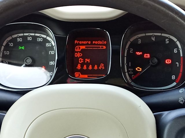 FIAT Panda Cross usata 18