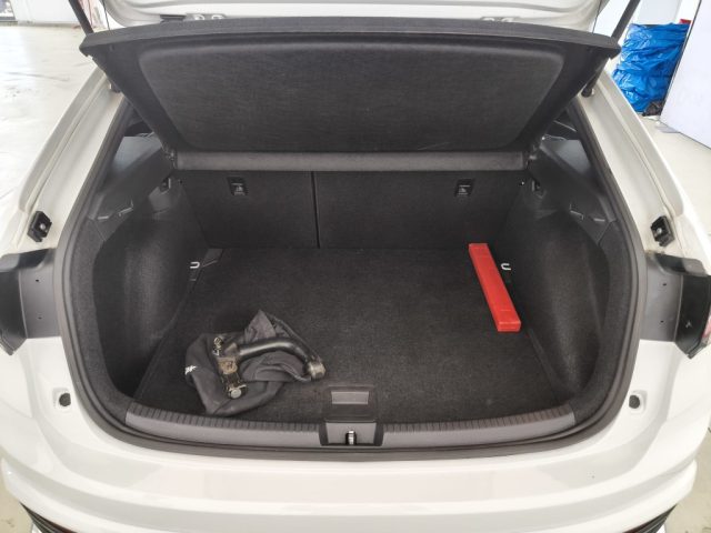 VOLKSWAGEN Taigo usata, con Servosterzo
