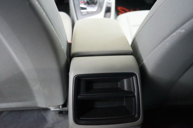 AUDI A4 usata, con Sistema di avviso di distanza