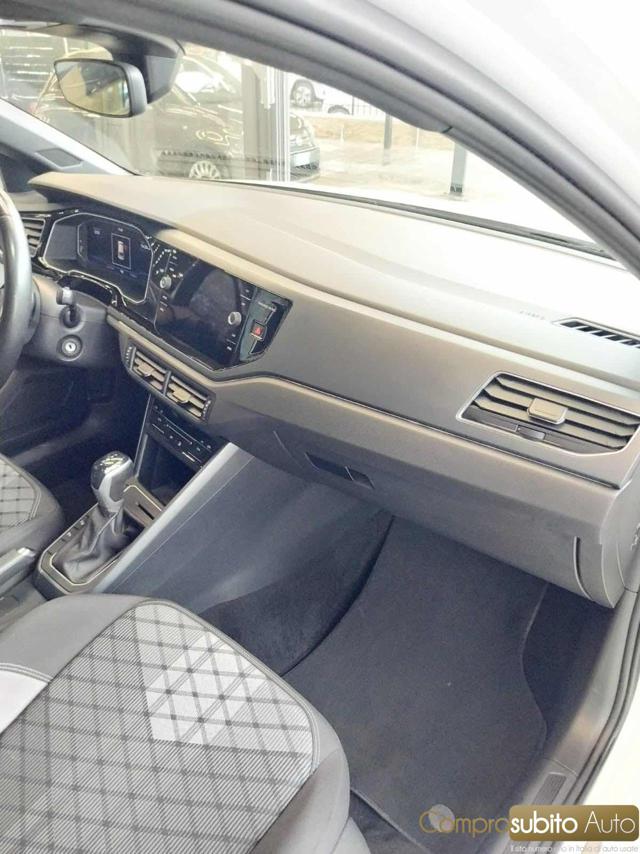 VOLKSWAGEN Taigo usata 25
