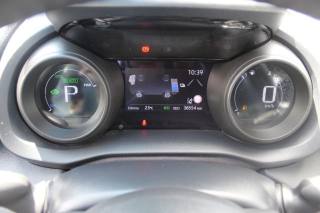TOYOTA Yaris usata, con Controllo elettronico della corsia