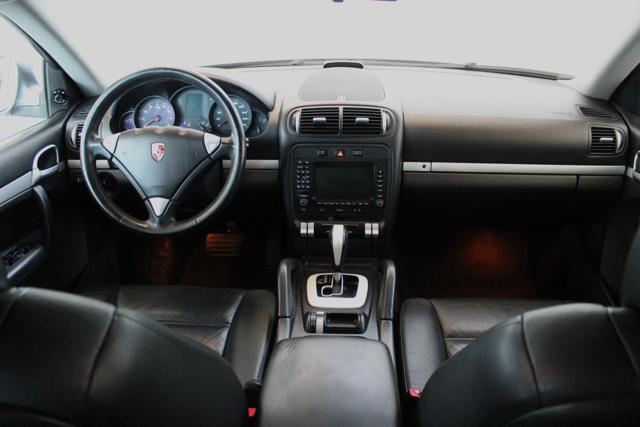 PORSCHE Cayenne usata, con Sensori di parcheggio posteriori