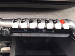 PEUGEOT 3008 usata, con Tettuccio apribile