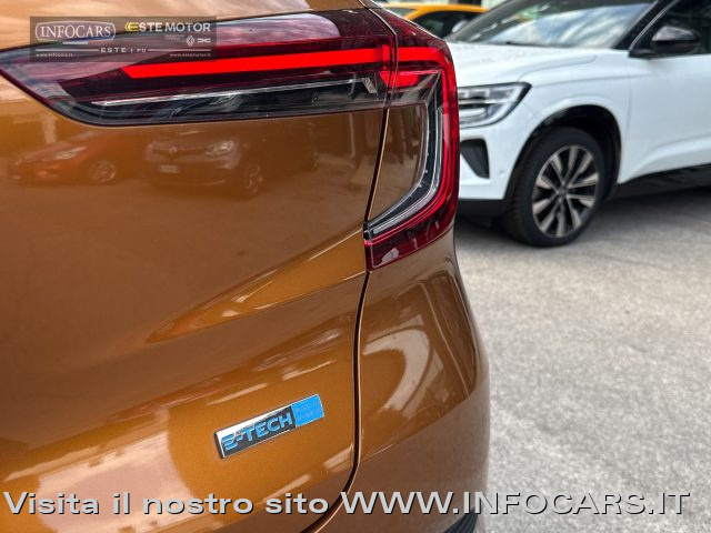 RENAULT Captur usata, con Volante multifunzione