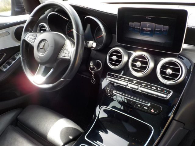 MERCEDES-BENZ GLC 220 usata, con Sensori di parcheggio posteriori