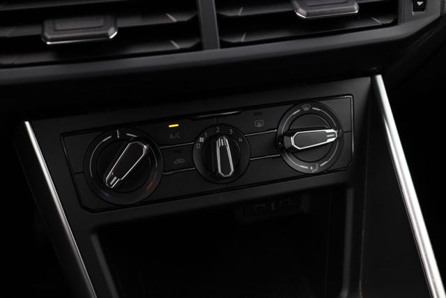VOLKSWAGEN Taigo usata, con Park Distance Control